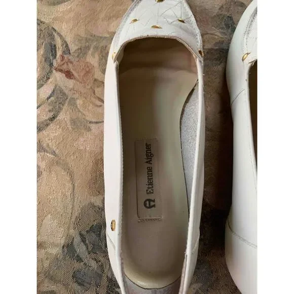 Etienne Aigner White Leather Loafers Gold Diamond Pattern Size 9 Narrow - Picture 4 of 5